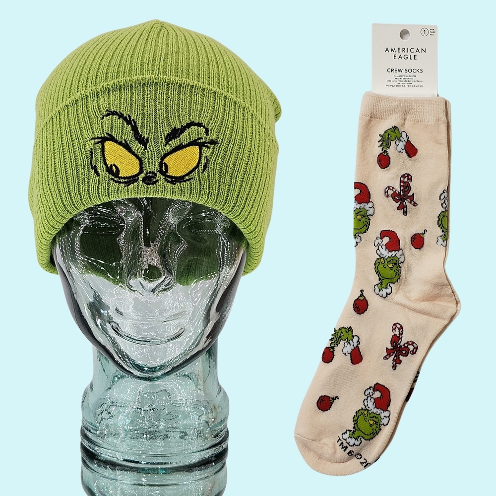 BUNDLE American Eagle Socks Grinch & Bioworld Hat Beanie Grinch Christmas Gift